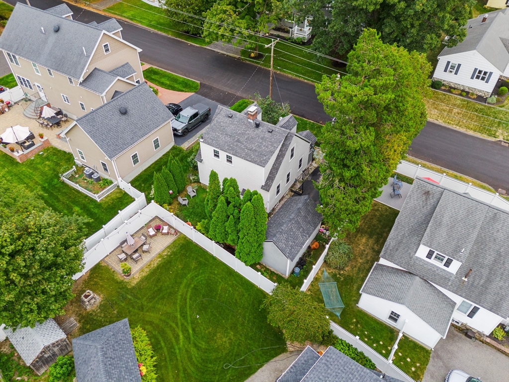 94 Lyman Road North Andover, MA 01845 - Photo 5 of 37 Gallery Image 5