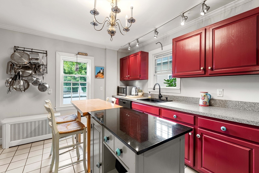 94 Lyman Road North Andover, MA 01845 - Photo 10 of 37 Gallery Image 10