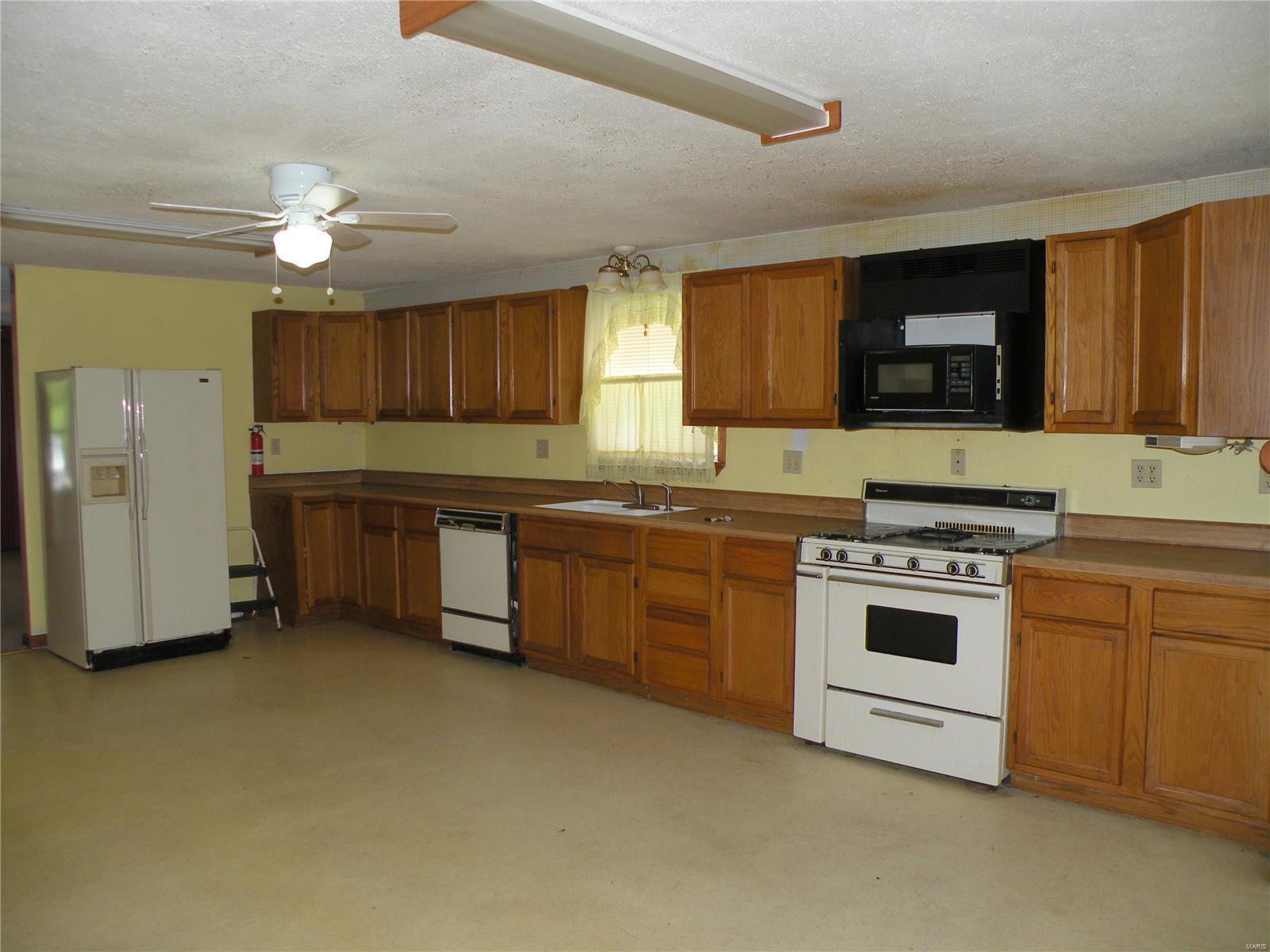 457 Liberty Road Fairview Heights, IL 62208 - Photo 14 of 19 Gallery Image 14