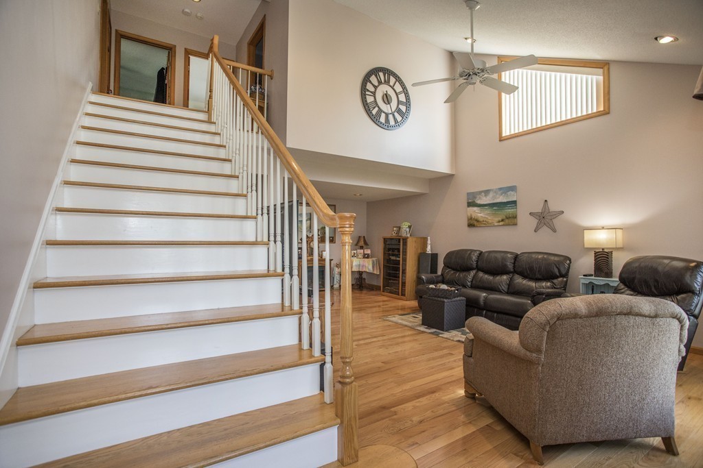 262 Baird Street Fall River, MA 02721 - Photo 5 of 25