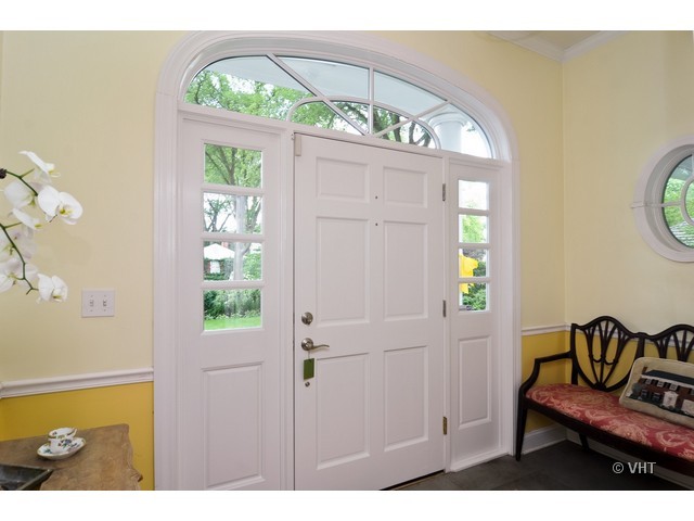 920 Pontiac Road Wilmette, IL 60091 - Photo 2 of 18