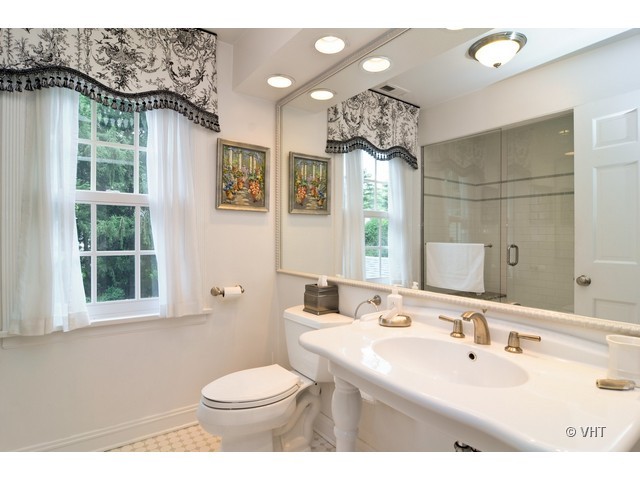 920 Pontiac Road Wilmette, IL 60091 - Photo 13 of 18