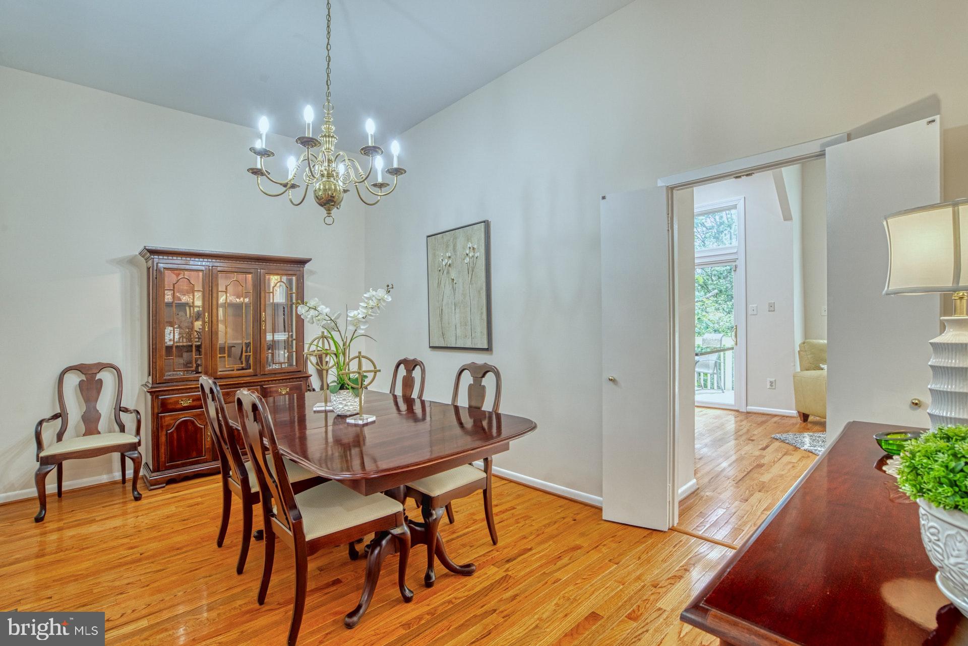 11133 Watermans Drive Reston, VA 20191 - Photo 14 of 56 Dining Room can be closed off from Kitchen
