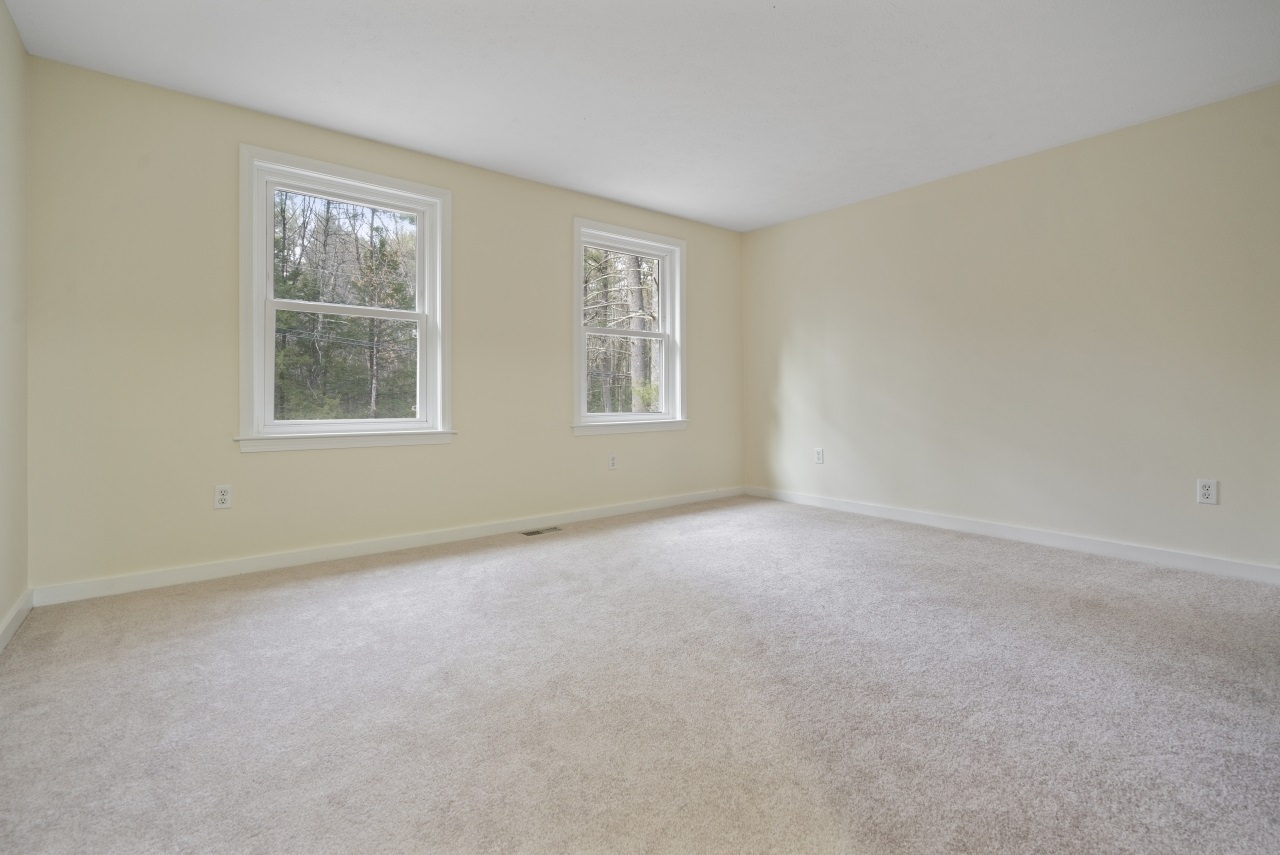 2 Blueberry Hill Road Amherst, NH 03031 - Photo 21 of 37