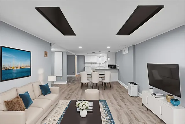 $639,900 | 2 Oak Grove Boulevard, North Providence, RI 02911