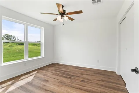 $259,500 | 2808 Live Oak Drive, Gretna, LA 70056