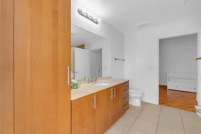 $2,500 | 1945 South Ocean Drive, Unit 502, Hallandale Beach, FL 33009