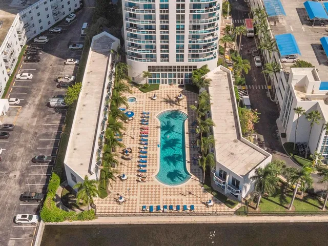 $2,500 | 1945 South Ocean Drive, Unit 502, Hallandale Beach, FL 33009
