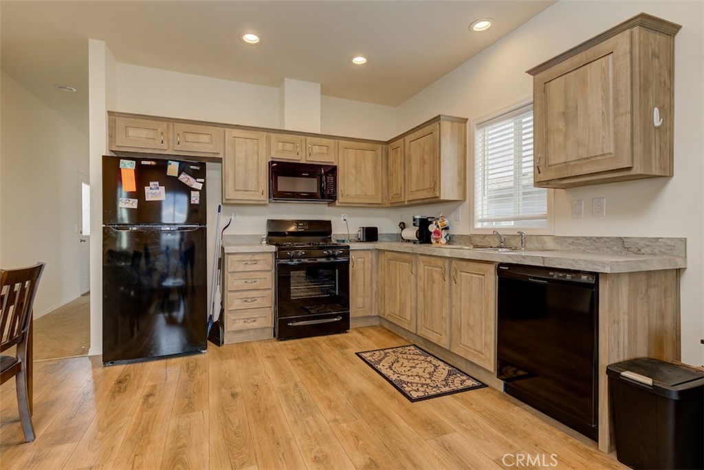 1354 Elliott Road, Unit 9 Paradise, CA 95969 - Photo 9 of 36