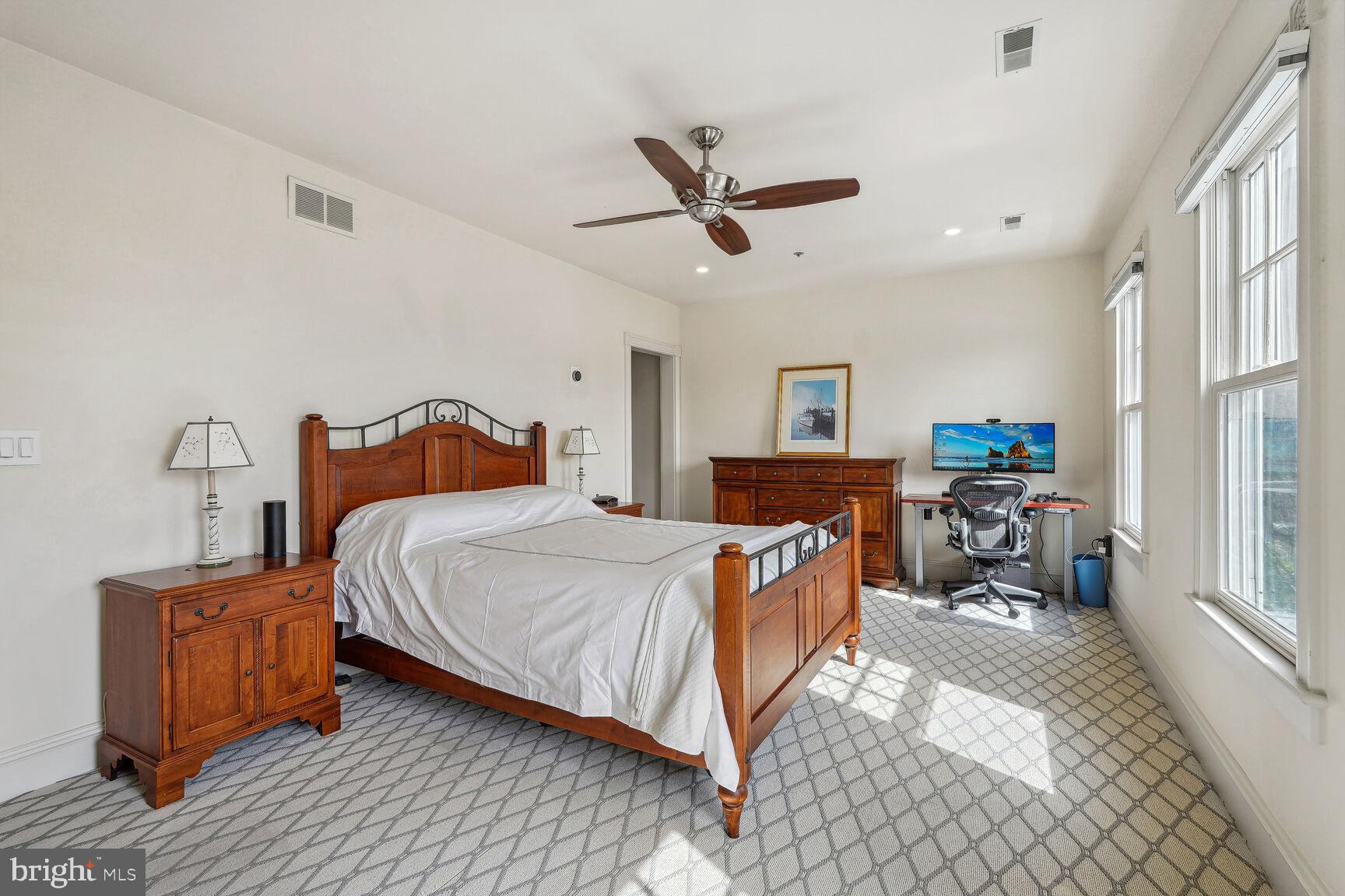 7433 Arlington Road Bethesda, MD 20814 - Photo 17 of 30 Primary Bedroom