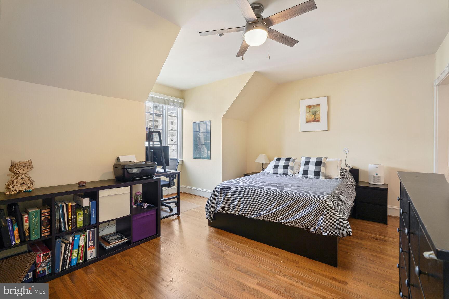 7433 Arlington Road Bethesda, MD 20814 - Photo 18 of 30 Third floor Bedroom