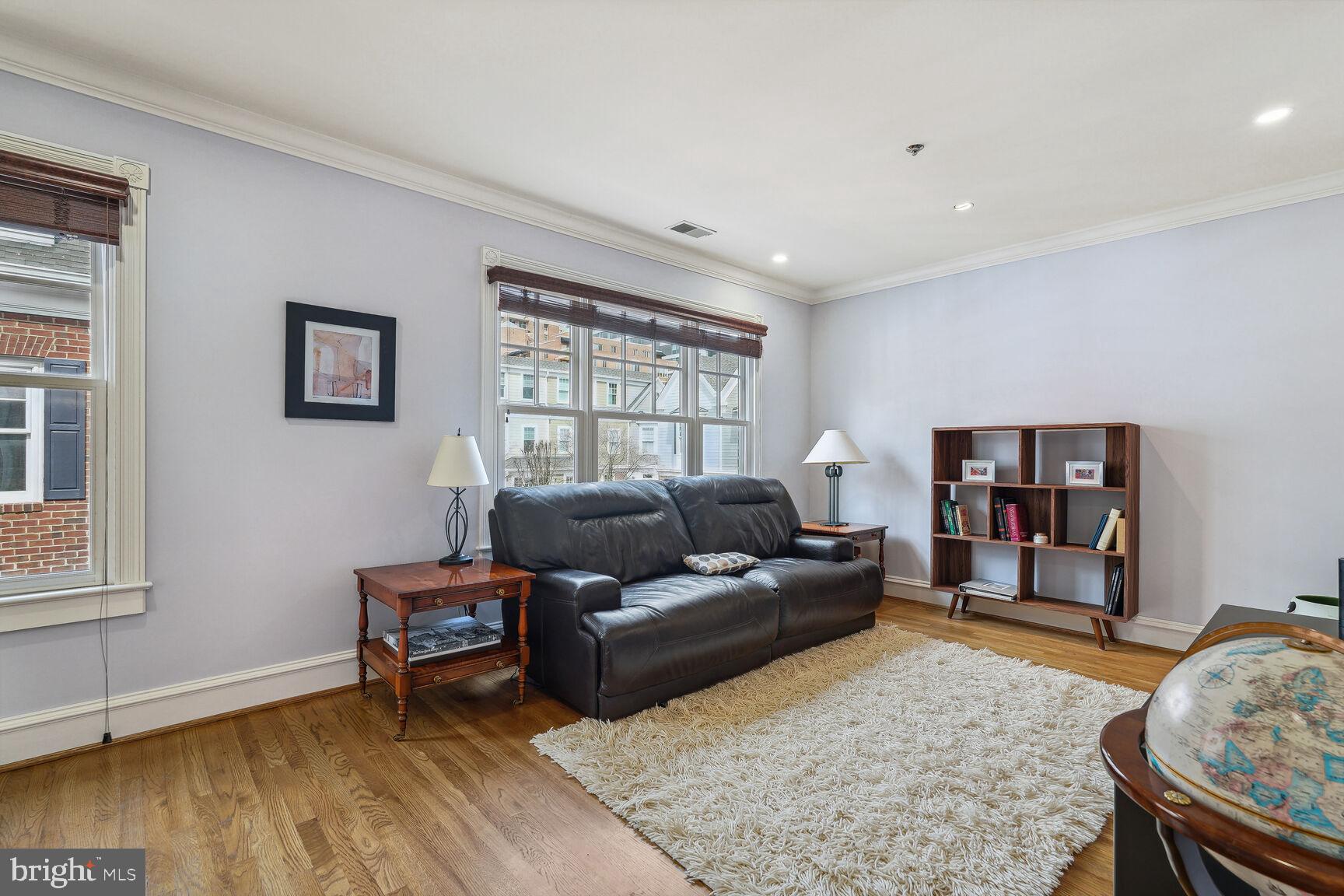 7433 Arlington Road Bethesda, MD 20814 - Photo 6 of 30 Second floor den
