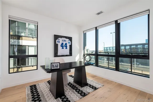a view of a livingroom with furniture