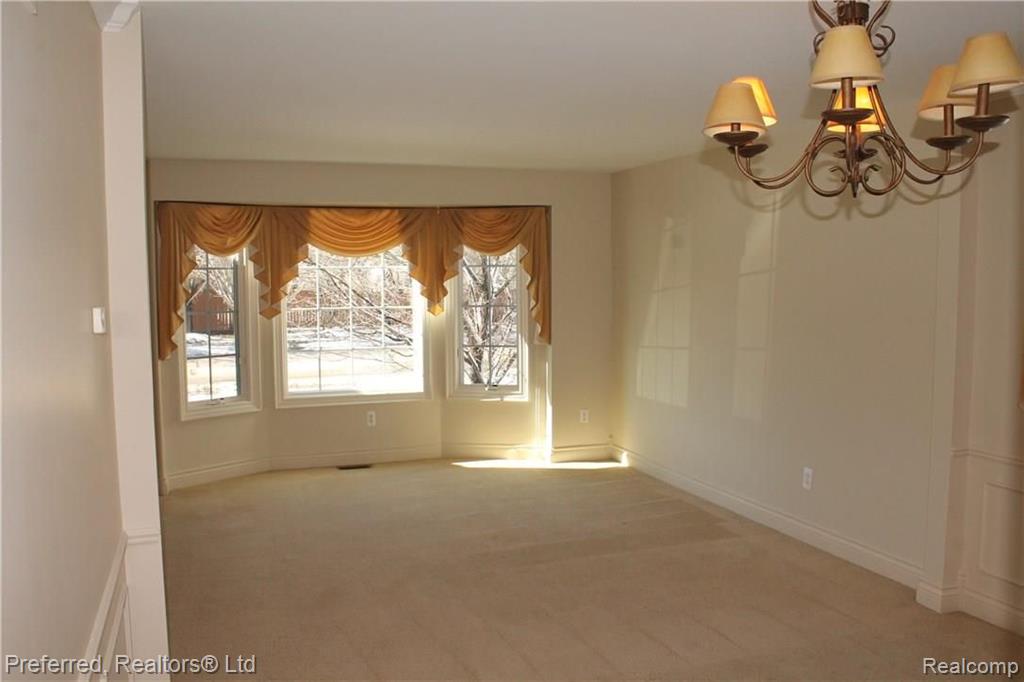 1264 North Lilley Road Canton, MI 48187 - Photo 5 of 34
