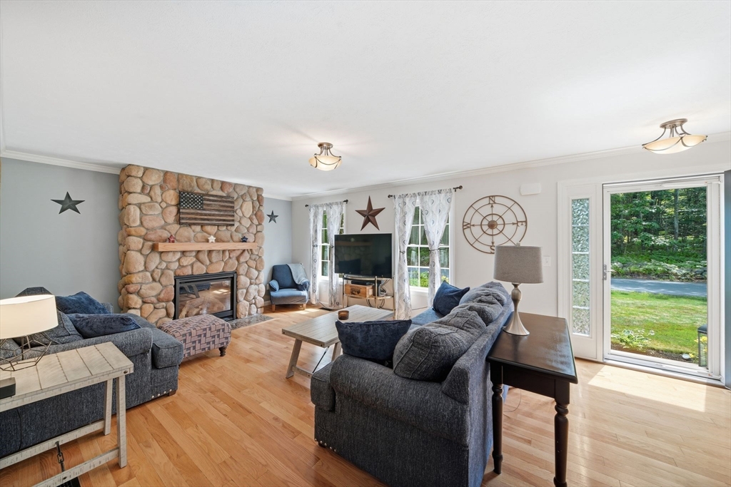 128 Bragg Hill Road Westminster, MA 01473 - Photo 11 of 42