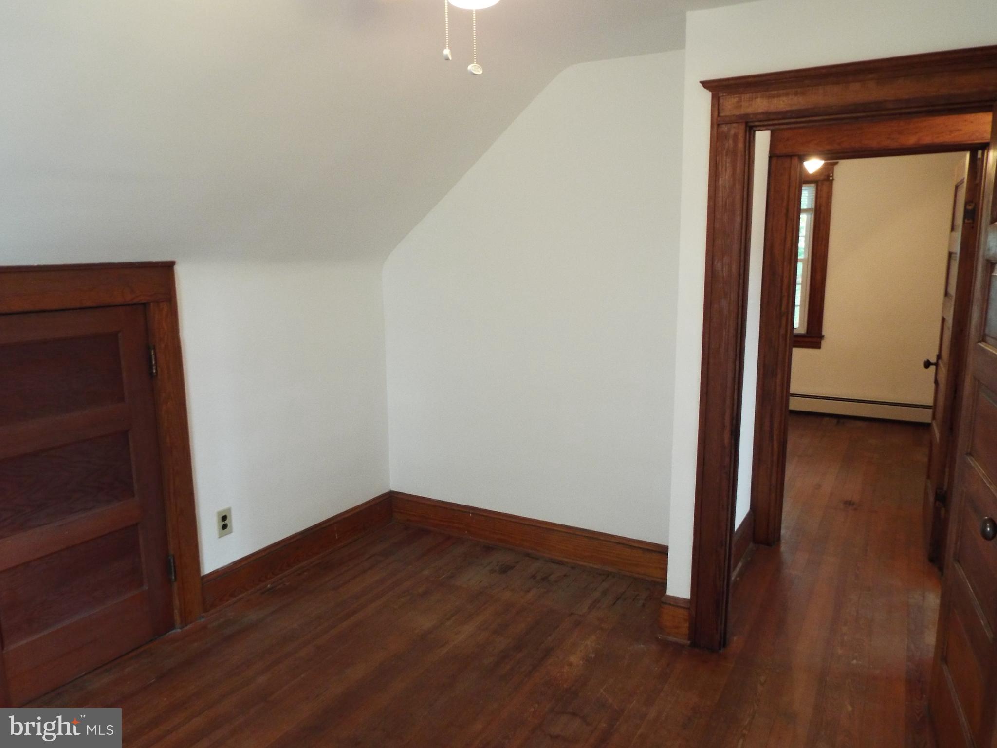 7210 Dogwood Road Baltimore, MD 21244 - Photo 17 of 36 Bedroom