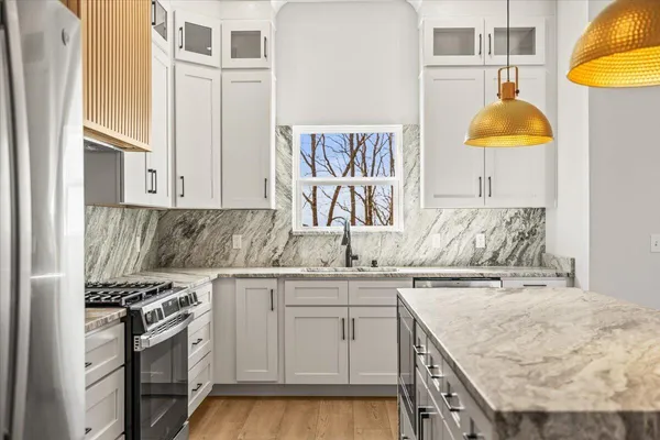 $849,999 | 7833 Stonehenge Drive, Chattanooga, TN 37421