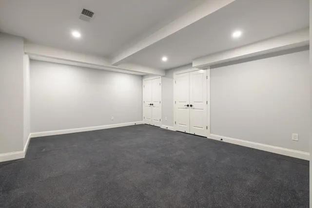 an empty room with an empty space