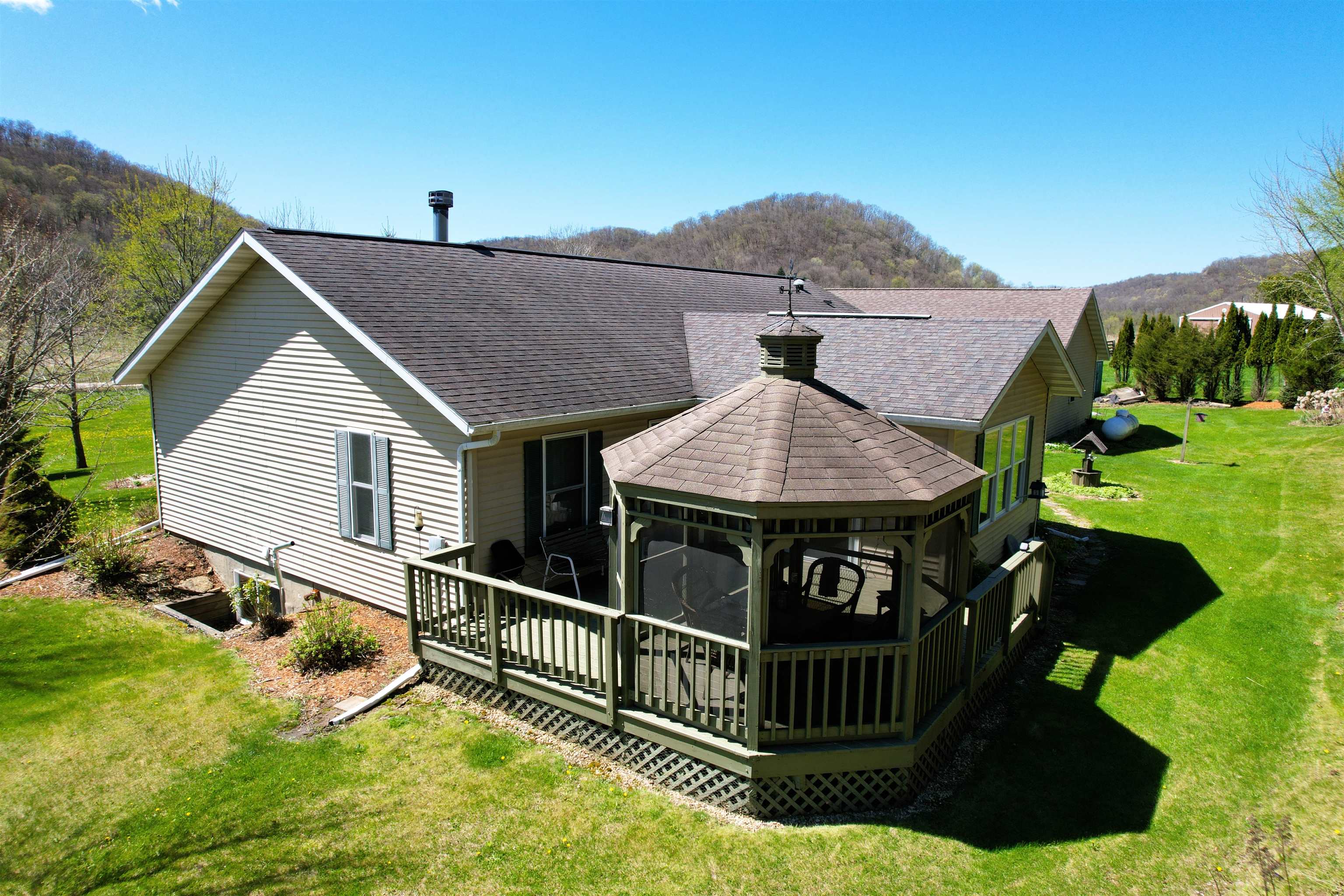 41498 South Sleepy Hollow Road Gays Mills, WI 54631 - Photo 52 of 61