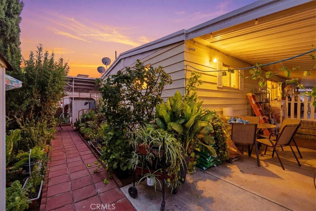 300 North Rampart Street, Unit 107 Orange, CA 92868 - Photo 21 of 27