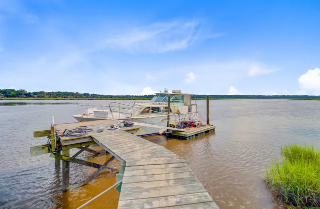 $950,000 | 7074 West Constellation Drive, North Charleston, SC 29418