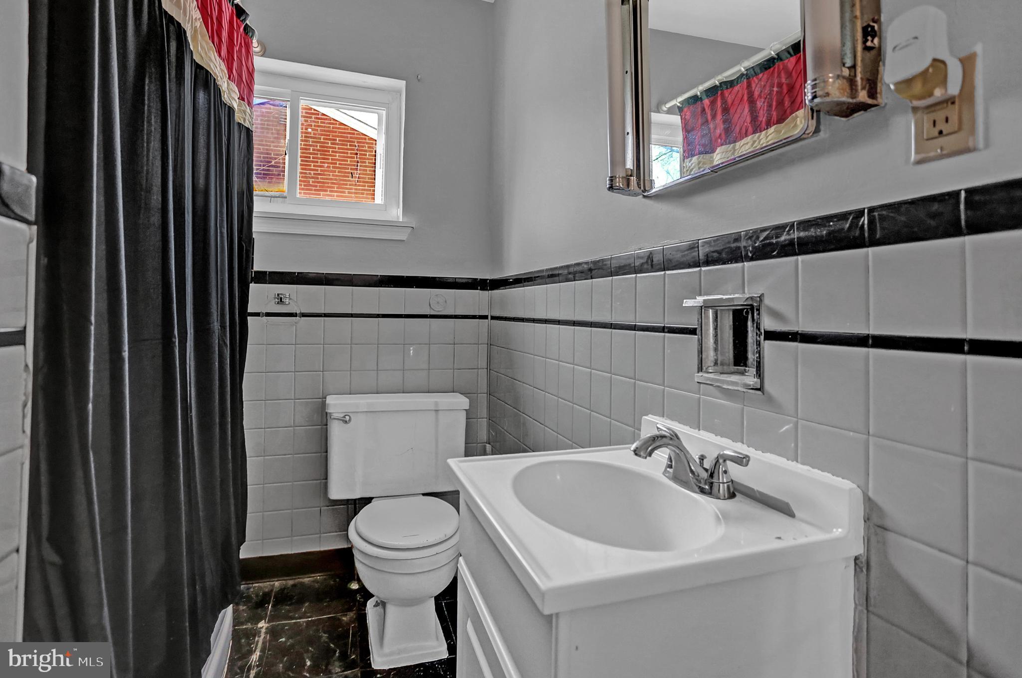 3806 Colonial Road Harrisburg, PA 17109 - Photo 8 of 12 Gallery Image 8