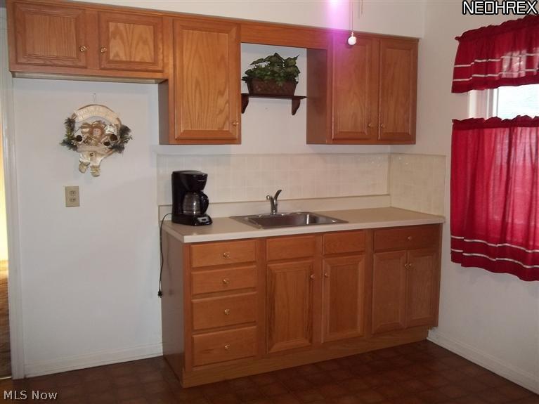 6418-6420 Ridge Road Parma, OH 44129 - Photo 8 of 16