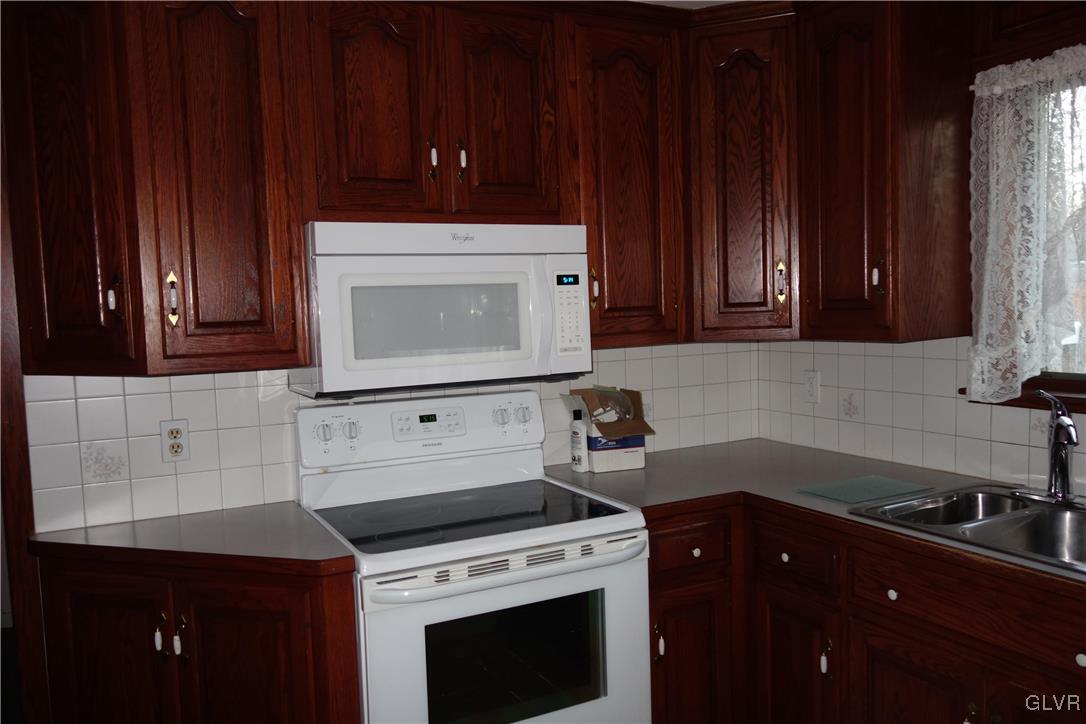 1624 Stanford Road Bethlehem, PA 18018 - Photo 6 of 20 Gallery Image 6
