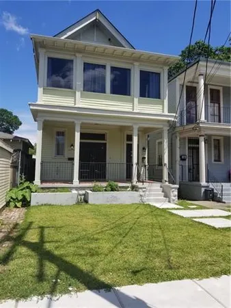 $2,800 | 4325 Loyola Avenue, New Orleans, LA 70115