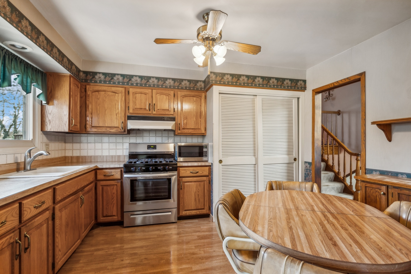 313 Rye Road Mundelein, IL 60060 - Photo 5 of 20 Gallery Image 5