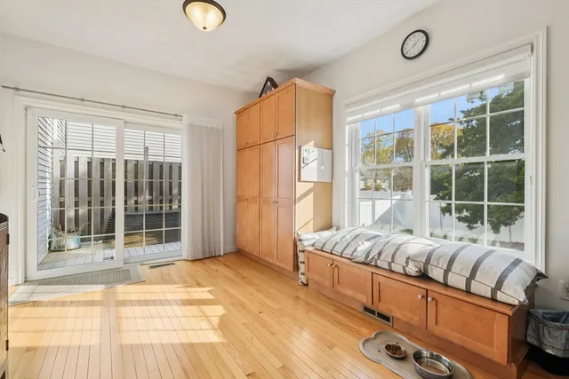 $799,999 | 6 Blue Jay Circle, Unit 2, Wakefield, MA 01880