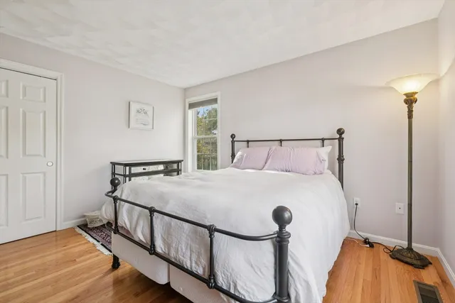 $799,999 | 6 Blue Jay Circle, Unit 2, Wakefield, MA 01880