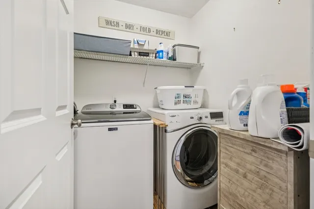 $799,999 | 6 Blue Jay Circle, Unit 2, Wakefield, MA 01880