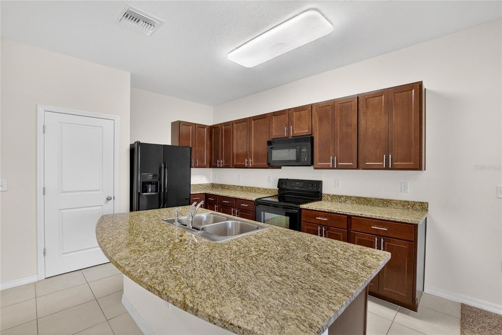 8850 Indigo Trail Loop Riverview, FL 33578 - Photo 15 of 72