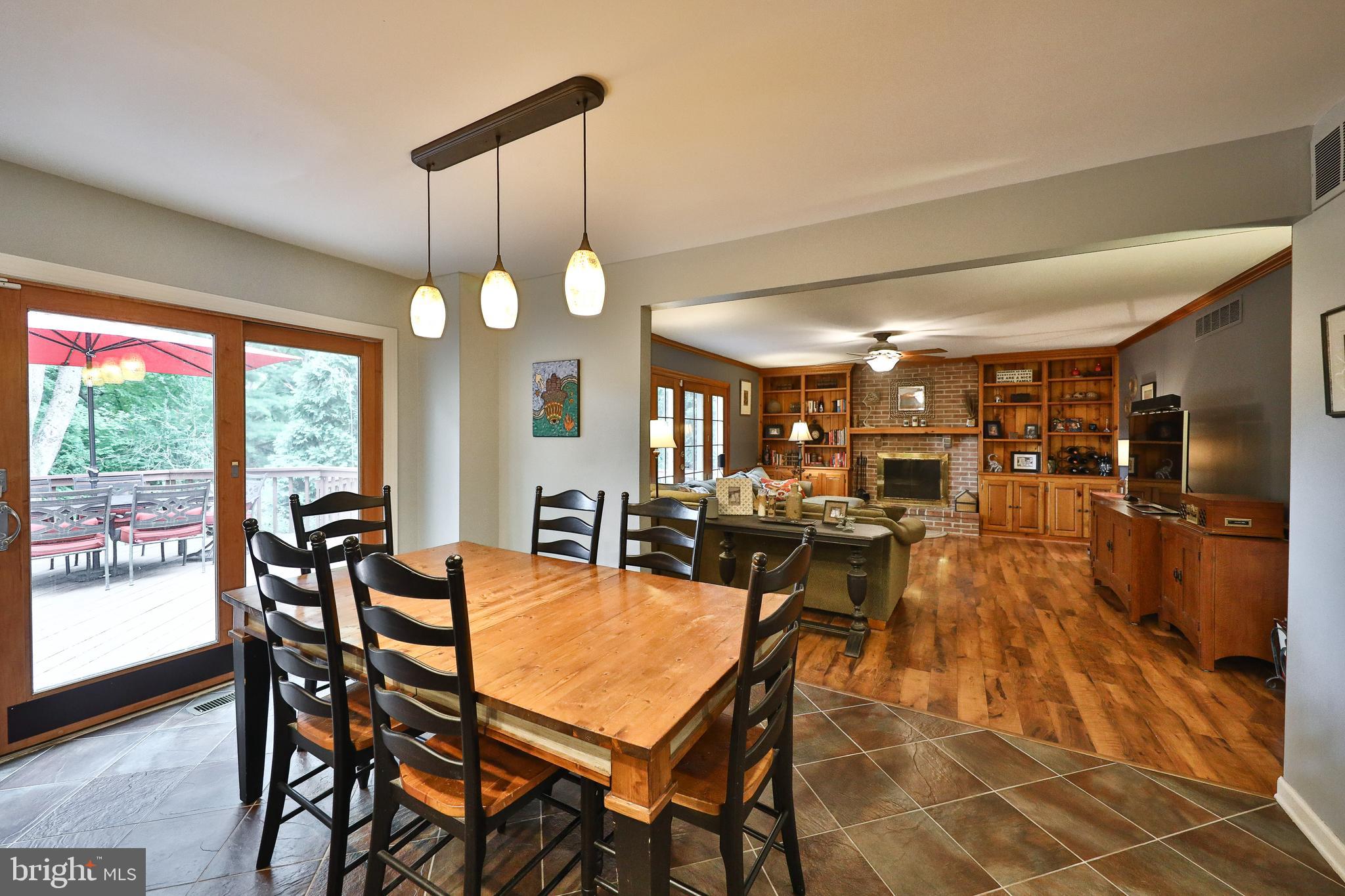 1039 Pinetown Road Fort Washington, PA 19034 - Photo 4 of 47 Spacious kitchen overlooking great room