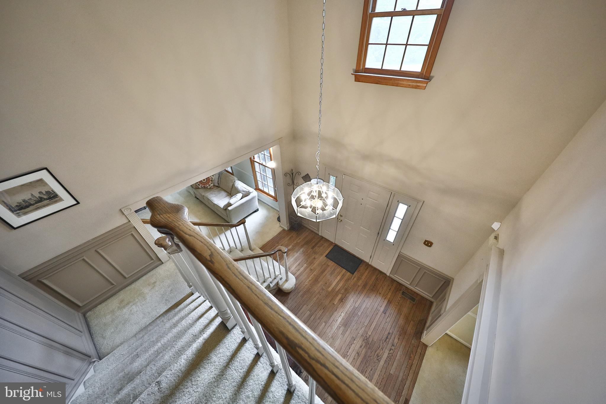 1039 Pinetown Road Fort Washington, PA 19034 - Photo 32 of 47 Upper level foyer view