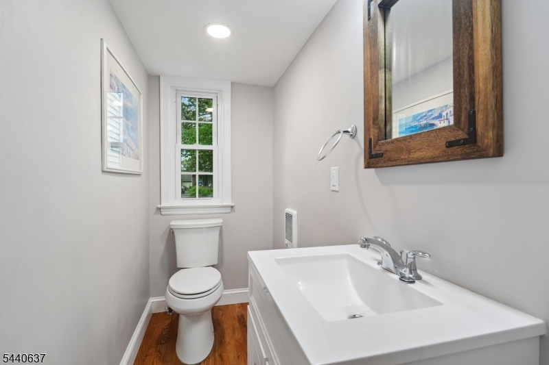 688 Greenbrook Road North Plainfield, NJ 07063 - Photo 27 of 37