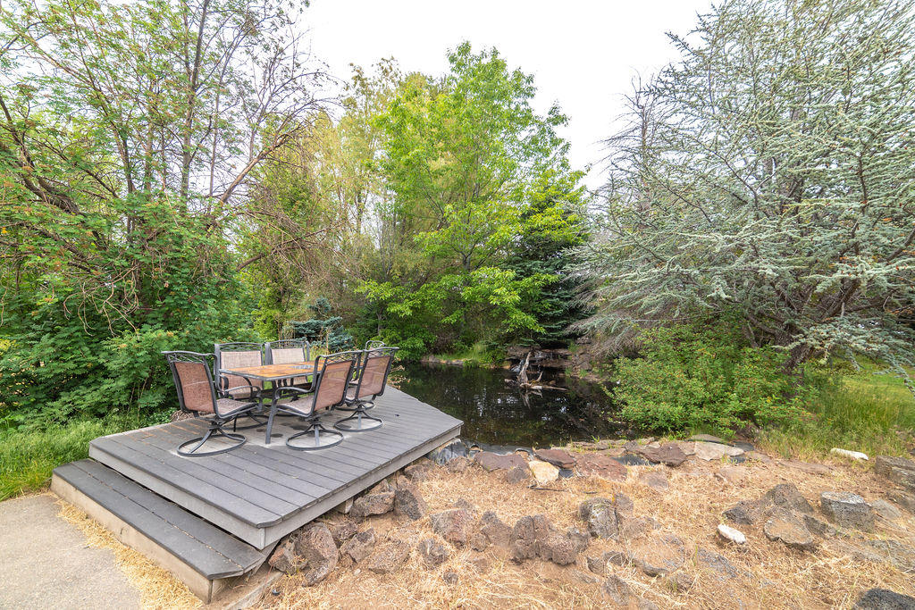 61860 Pettigrew Road Bend, OR 97702 - Photo 20 of 27 PhotoMyListing-20