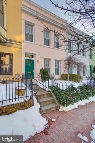 $1,100,000 | 129 E Street Southeast, Washington, DC 20003