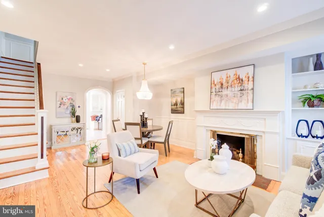 $1,100,000 | 129 E Street Southeast, Washington, DC 20003