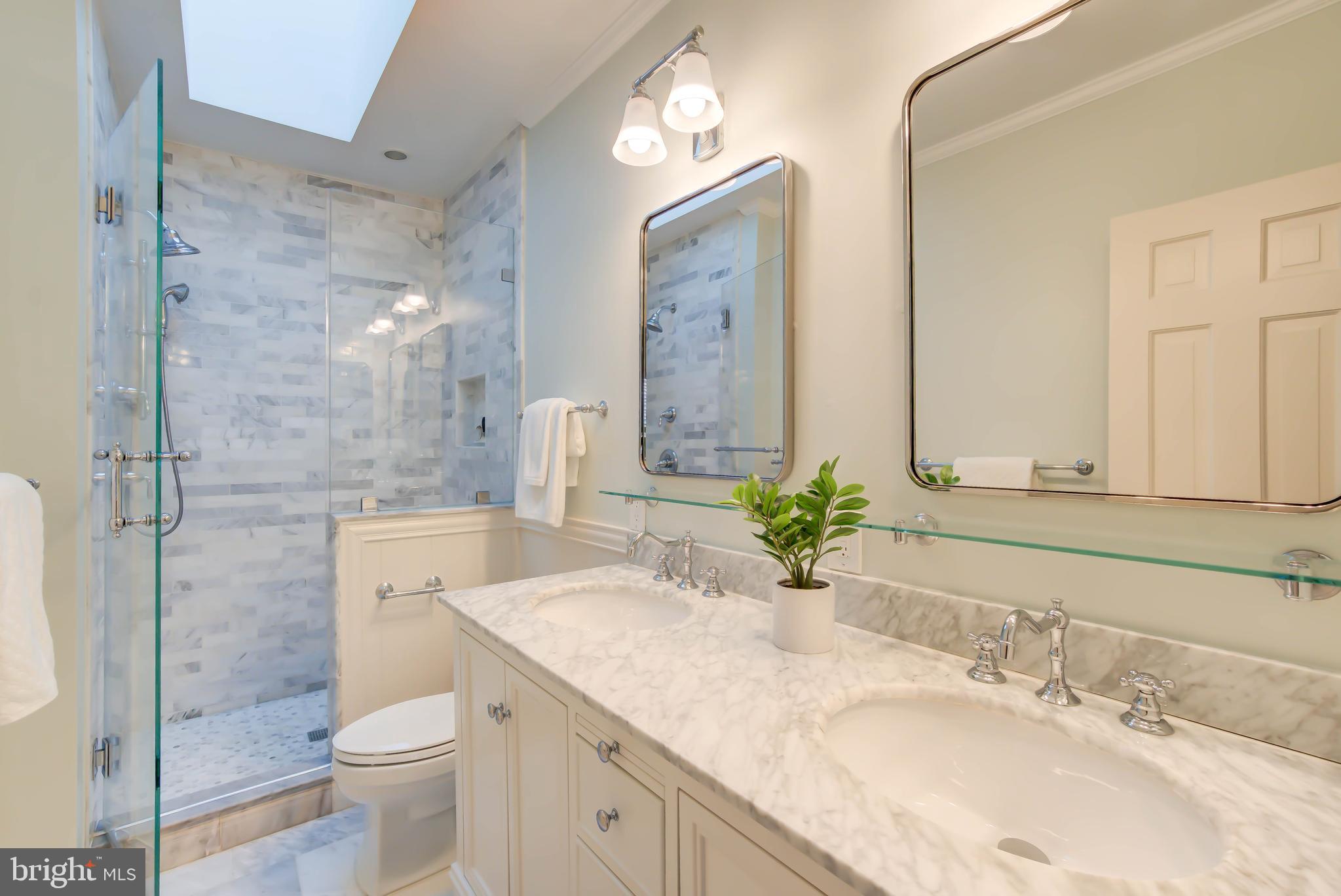 129 E Street Southeast Washington, DC 20003 - Photo 25 of 38