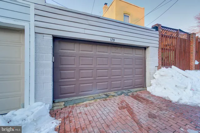 $1,100,000 | 129 E Street Southeast, Washington, DC 20003