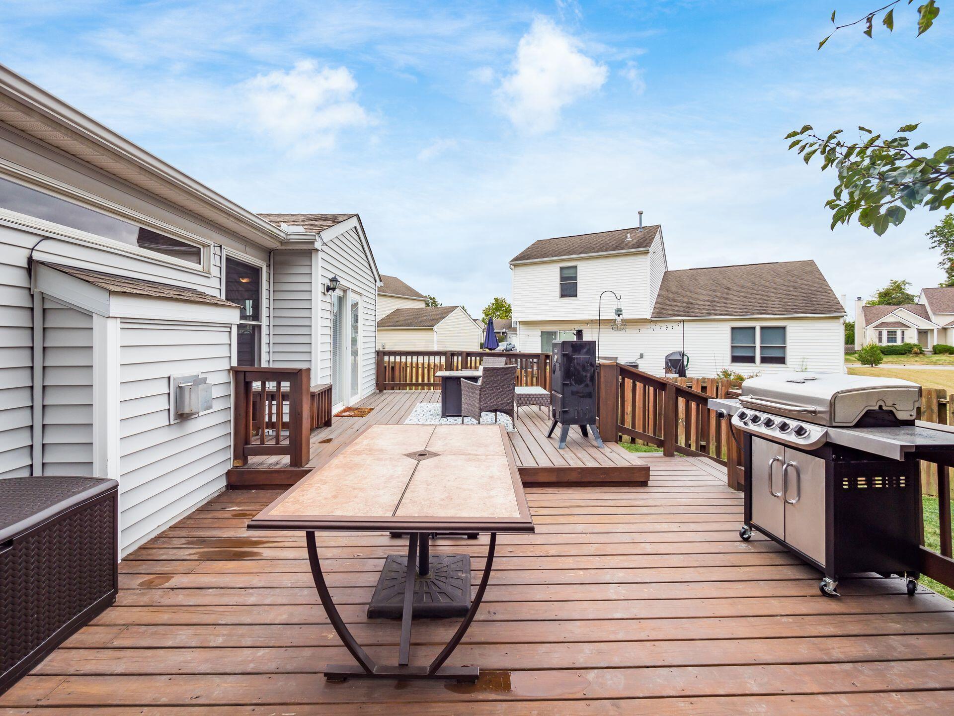 3845 Powder Ridge Road Grove City, OH 43123 - Photo 36 of 41 Back Deck