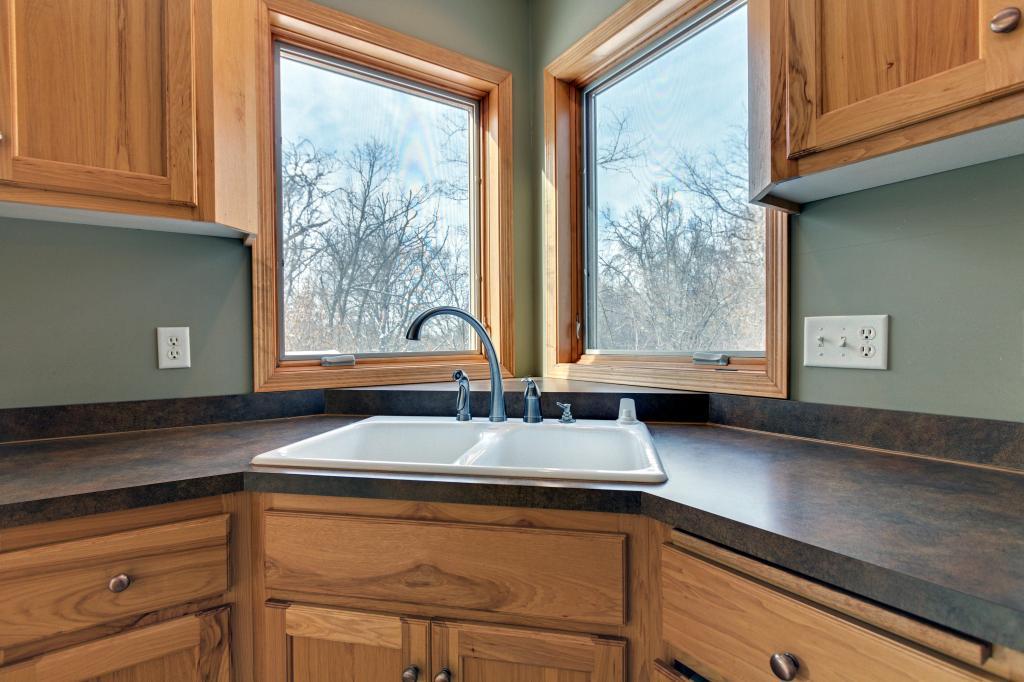 824 Hidden Lake Road Hudson, WI 54016 - Photo 6 of 29 Gallery Image 6