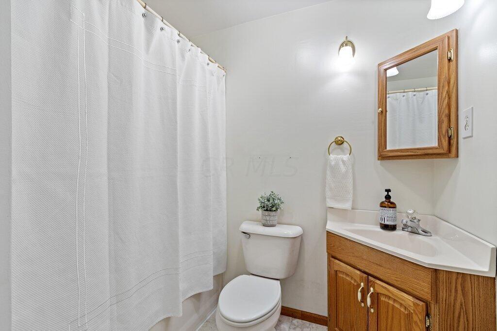 3931 Frazier Road West Columbus, OH 43207 - Photo 13 of 23 3931 Frazier Road West-14.jpg-SMALL