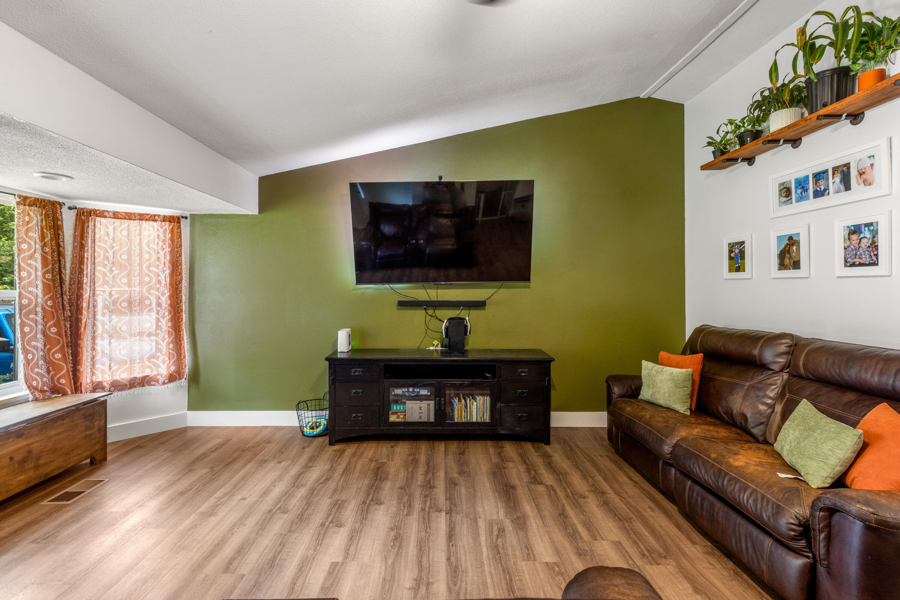 7460 Sims Road Harrison, TN 37341 - Photo 6 of 37 Sims-9