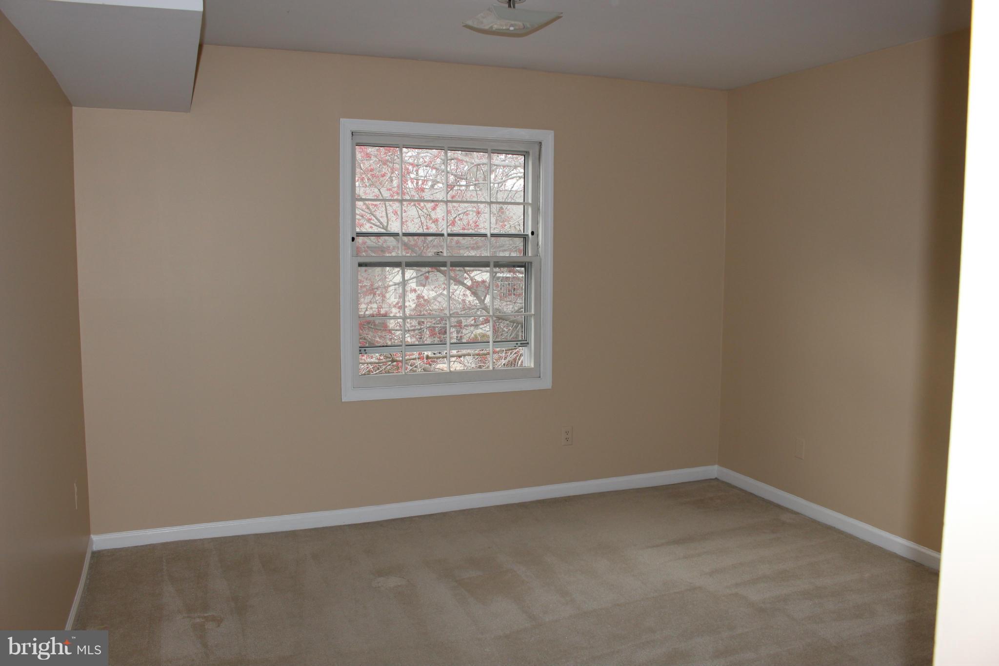 5905 E Kingsford Road, Unit 388 Springfield, VA 22152 - Photo 12 of 26 Bedroom