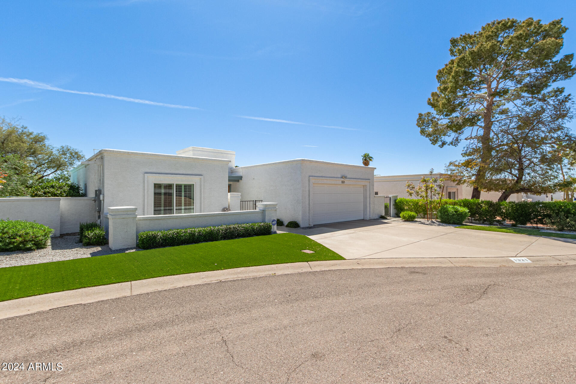 1321 East Winged Foot Road Phoenix, AZ 85022 - Photo 3 of 40 03-Winged Foot