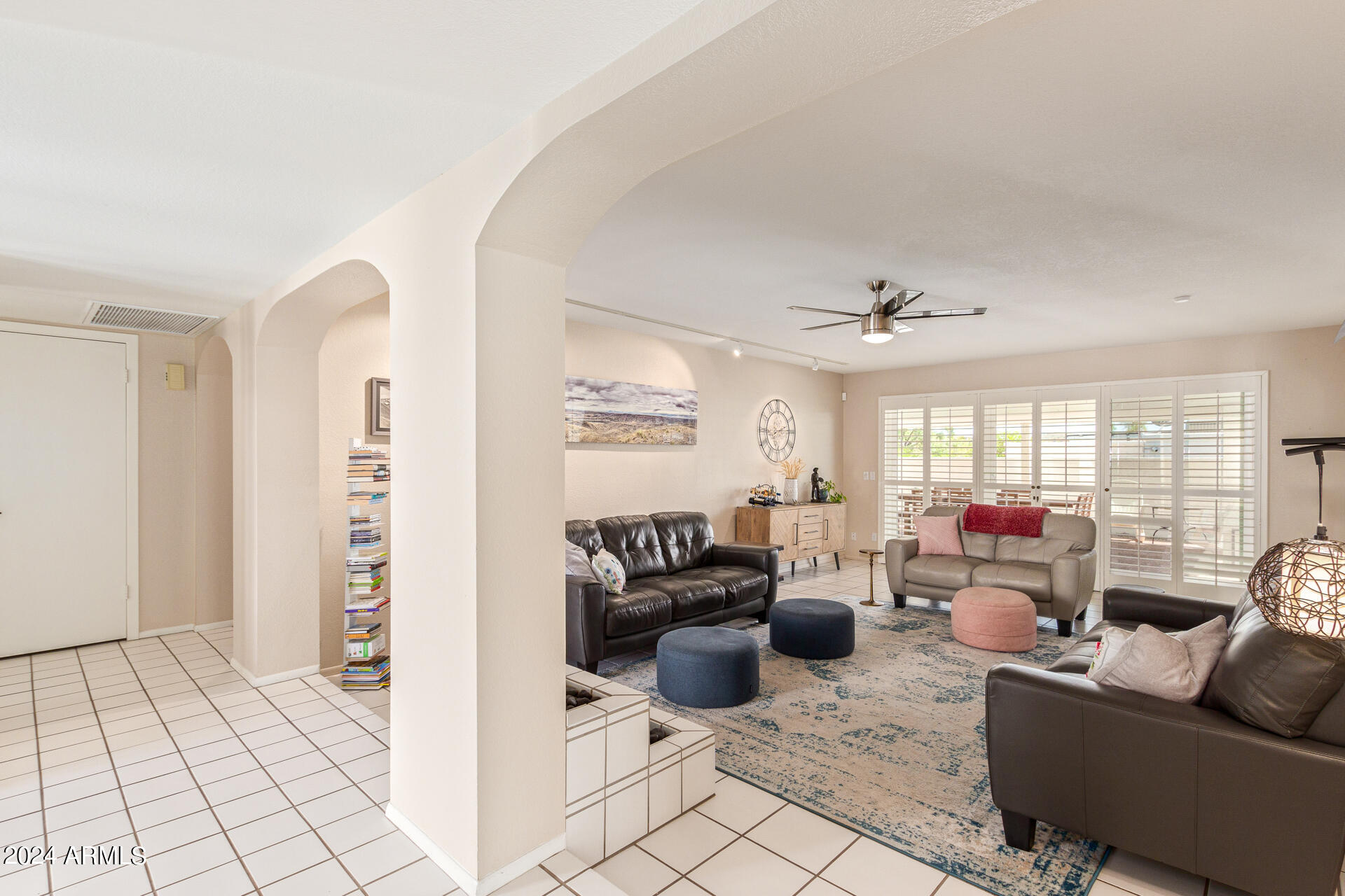 1321 East Winged Foot Road Phoenix, AZ 85022 - Photo 8 of 40 11-Winged Foot