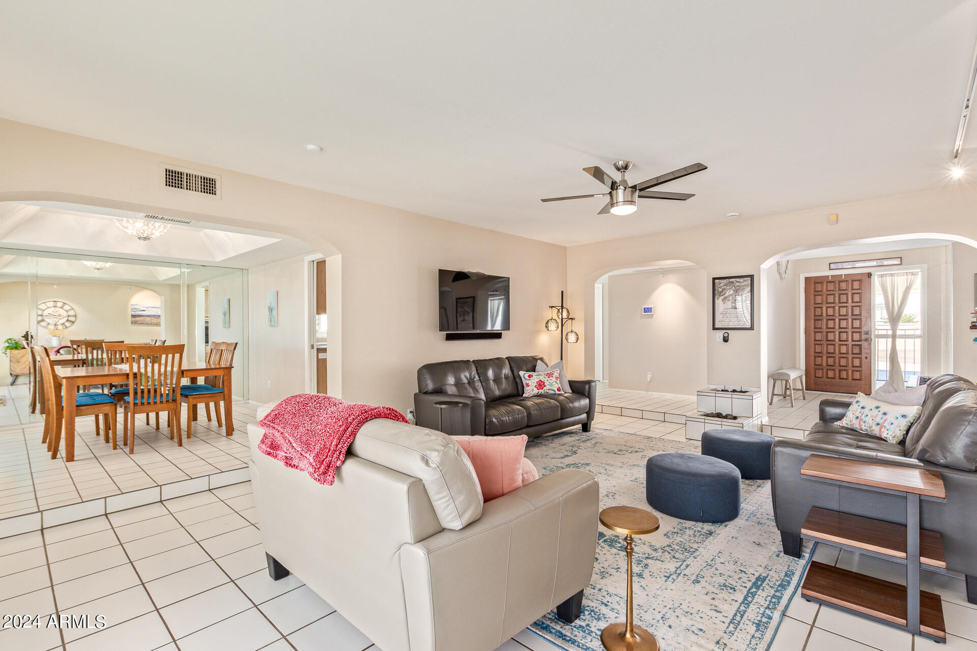 1321 East Winged Foot Road Phoenix, AZ 85022 - Photo 9 of 40 12-Winged Foot